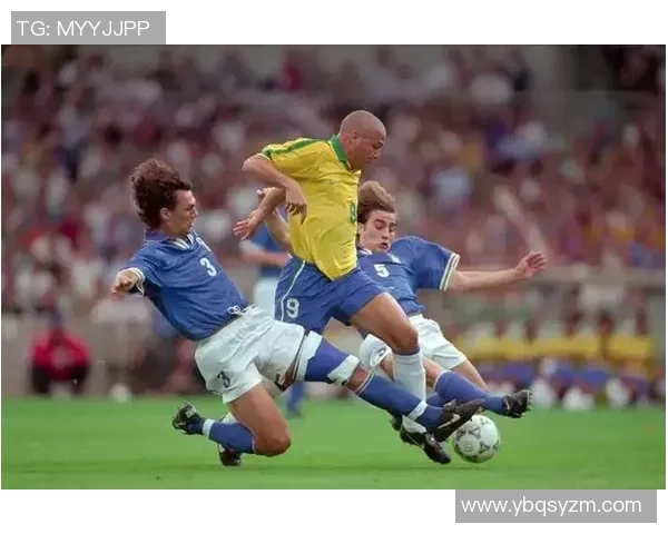 足球巨星专属精彩视频集锦 揭开赛场背后的动人瞬间与传奇故事