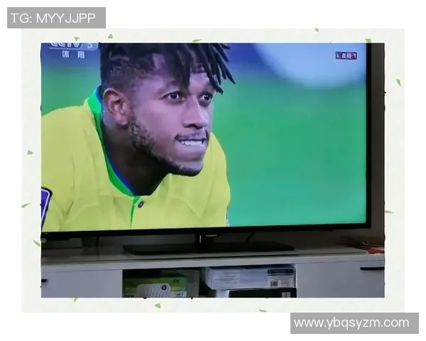 足球巨星泪洒赛场背后的故事 揭示无声奋斗与情感交织的真实瞬间