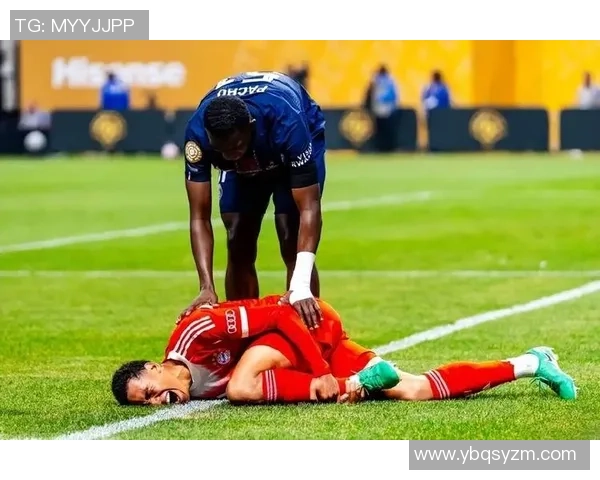 足球球星崴脚骨折紧急处理与康复步骤全解析